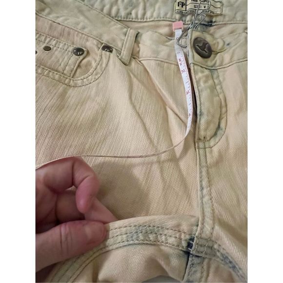 Anthropologie Free People studded bleached jeans sz31 - Picture 4 of 13